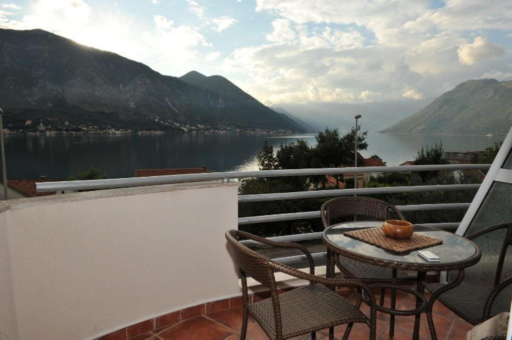 Apartments Ivardic Kotor Kamer foto